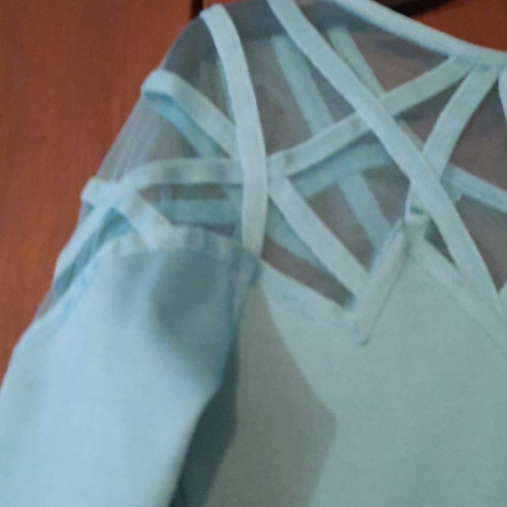 Dress - Picture 2 of 4